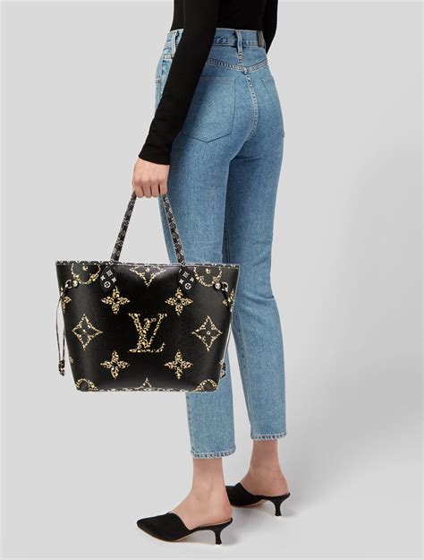 Monogram Giant Jungle Neverfull MM w/ Pouch 